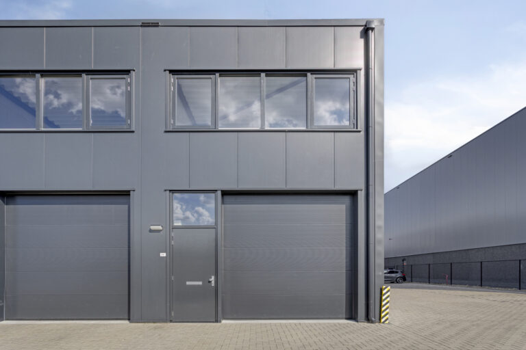 Neon 9k โ Oud Gastel โ Hoofdfoto